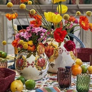 Meet your Posher, Alma